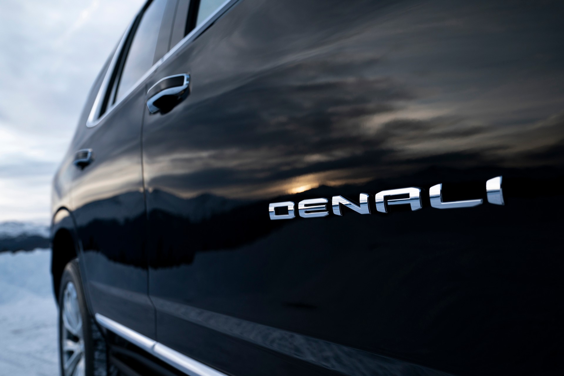 2021 GMC Yukon Is All-New From The Ground Up, Gains Rugged AT4 Variant
