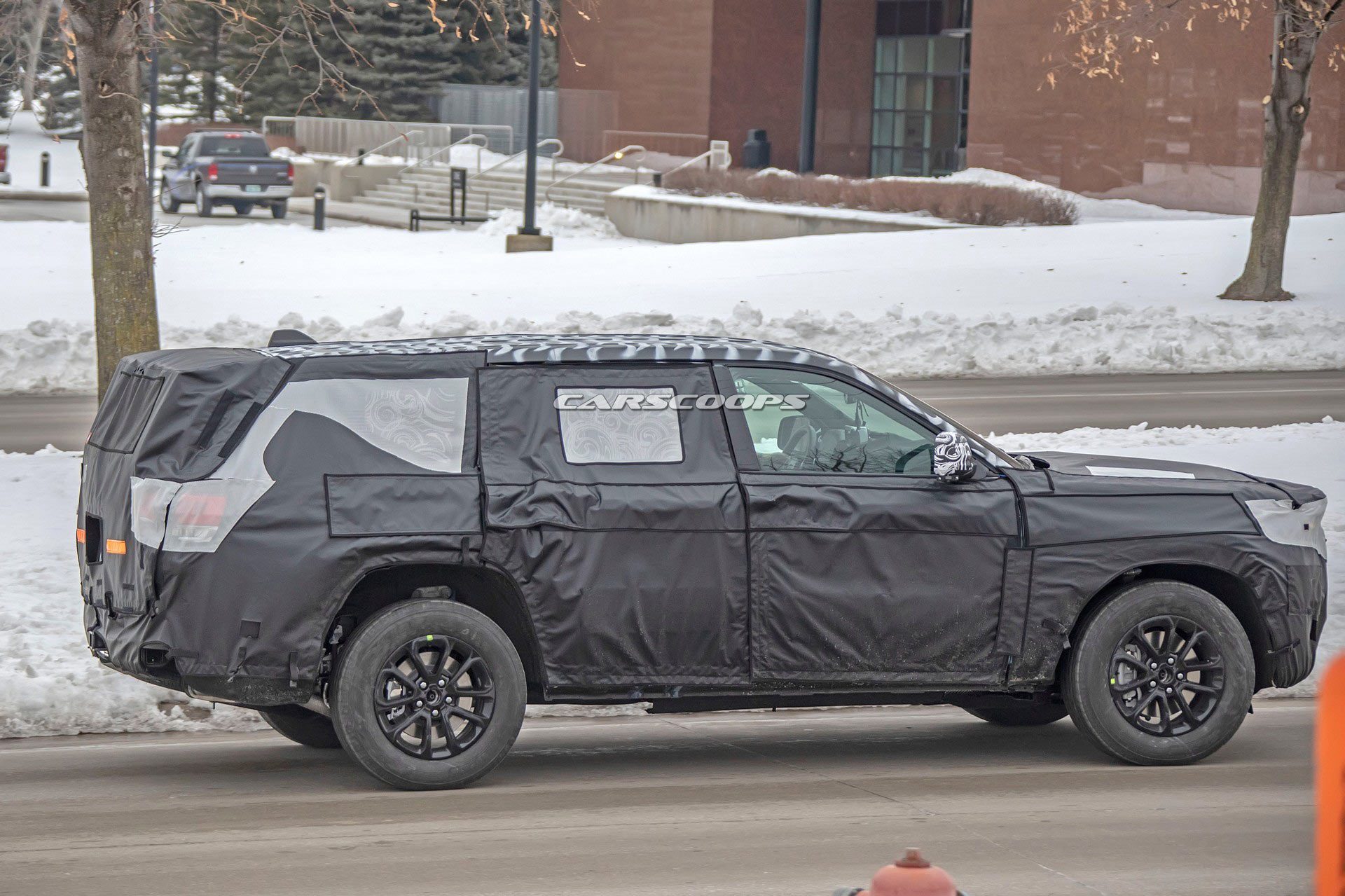 Jeep’s New Three-Row Crossover Looks Like A Grand Cherokee XL