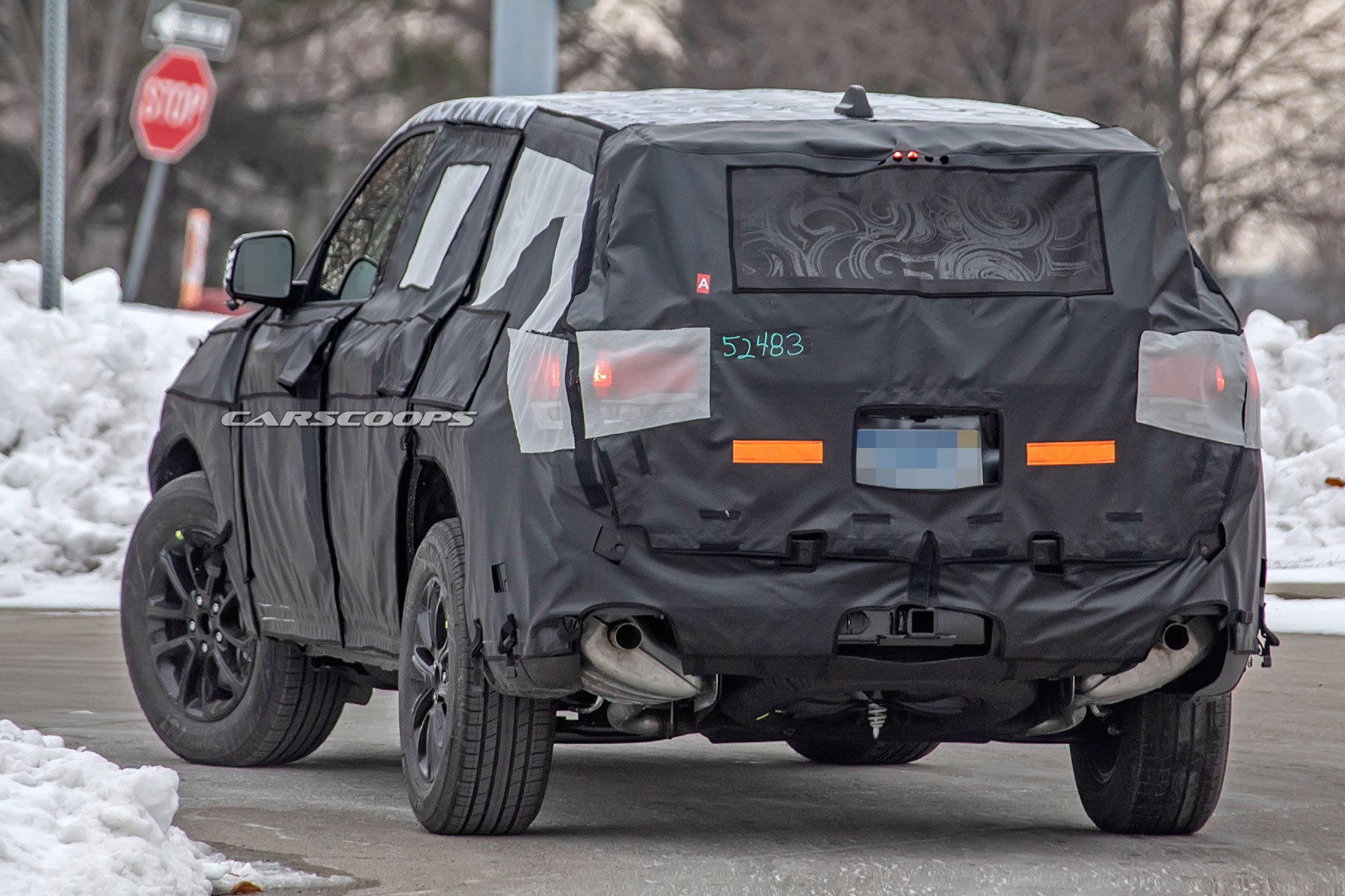 Jeep’s New Three-Row Crossover Looks Like A Grand Cherokee XL