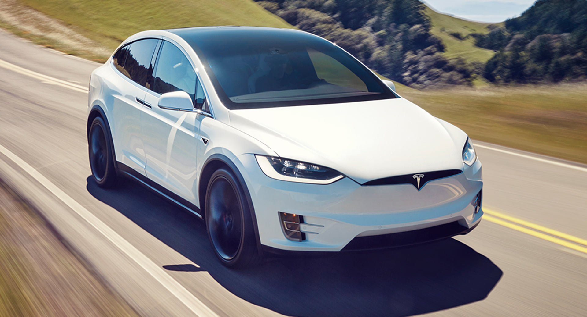 Tesla Model S And Model X To Get Wireless Phone Charging And More For 21my Carscoops