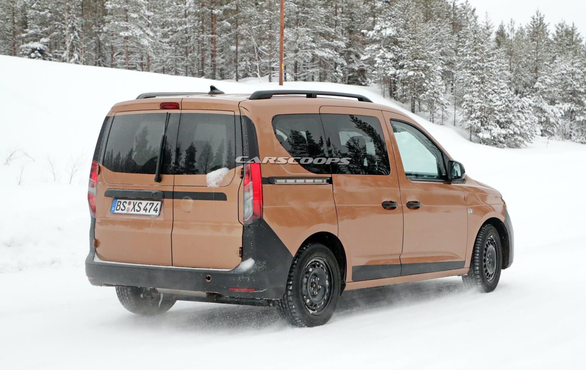 2021 VW Caddy Sheds Camouflage, Doesn’t Reveal All Of Its Secrets Just Yet