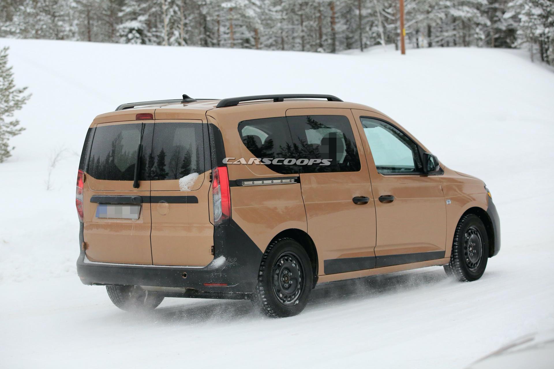 2021 VW Caddy Sheds Camouflage, Doesn’t Reveal All Of Its Secrets Just Yet