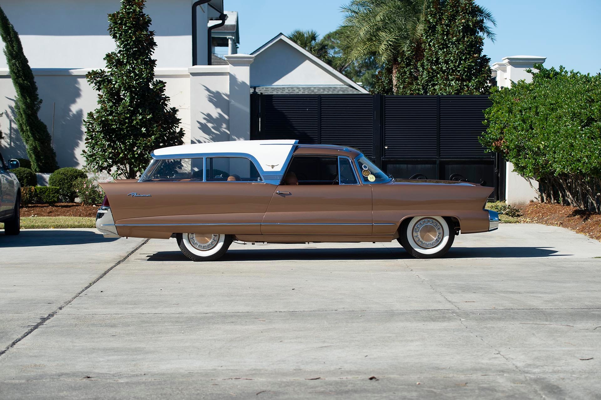 The 1956 Chrysler Ghia Plainsman Concept Is Wonderfully Weird And You Can Buy It This Week