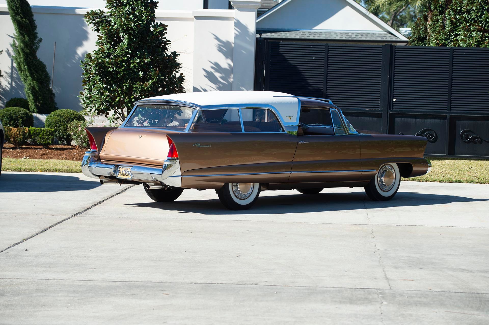 The 1956 Chrysler Ghia Plainsman Concept Is Wonderfully Weird And You Can Buy It This Week