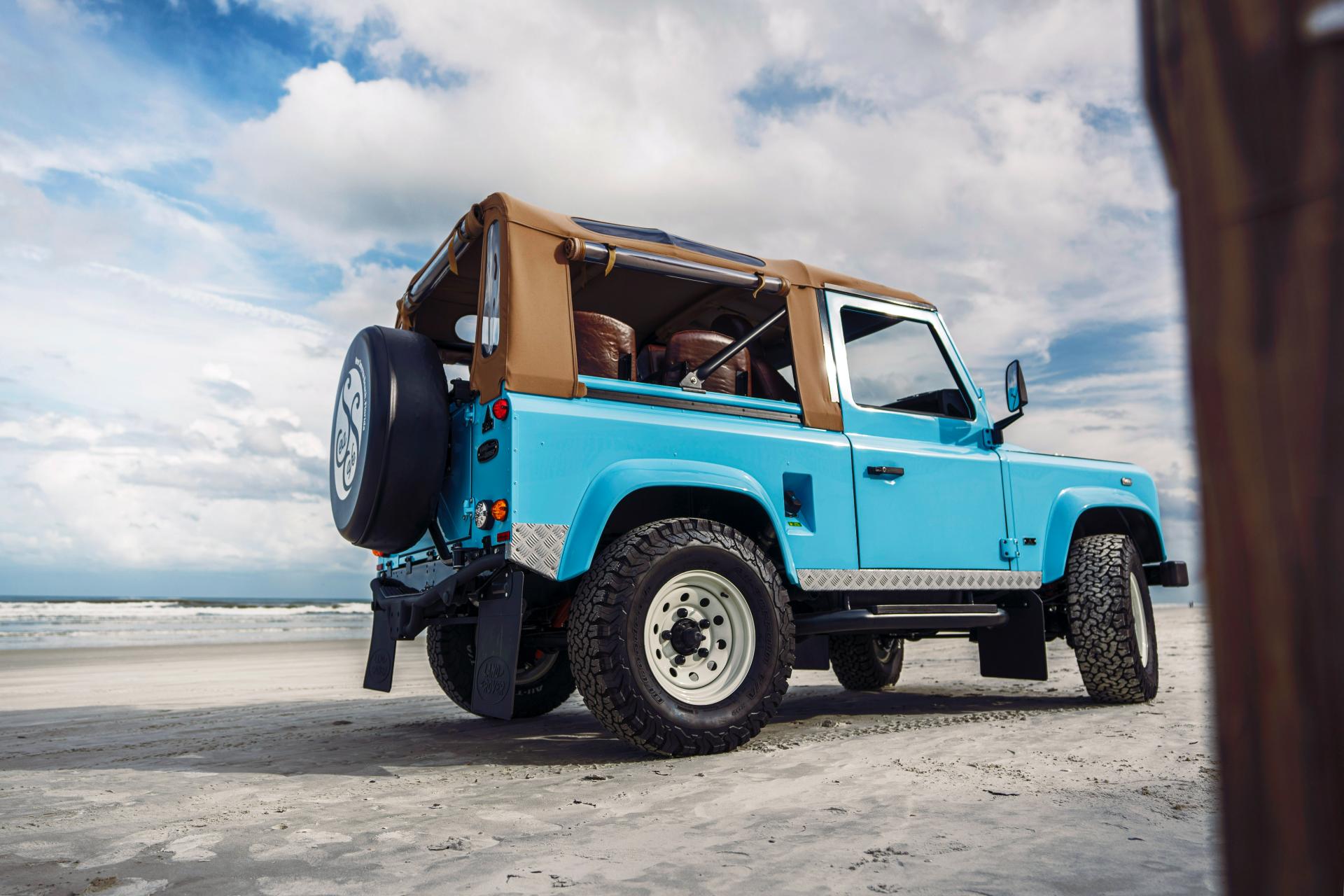 Arkonik Turns 90’s Land Rover Defender Into Impossibly Cool Beach Buggy