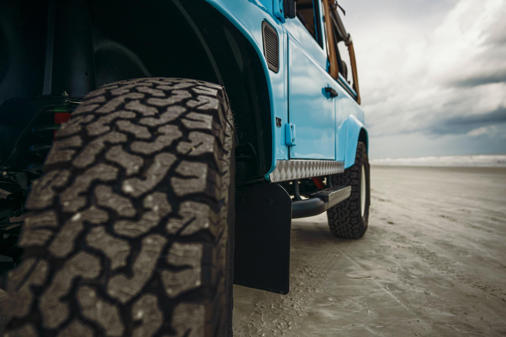 Arkonik Turns 90’s Land Rover Defender Into Impossibly Cool Beach Buggy