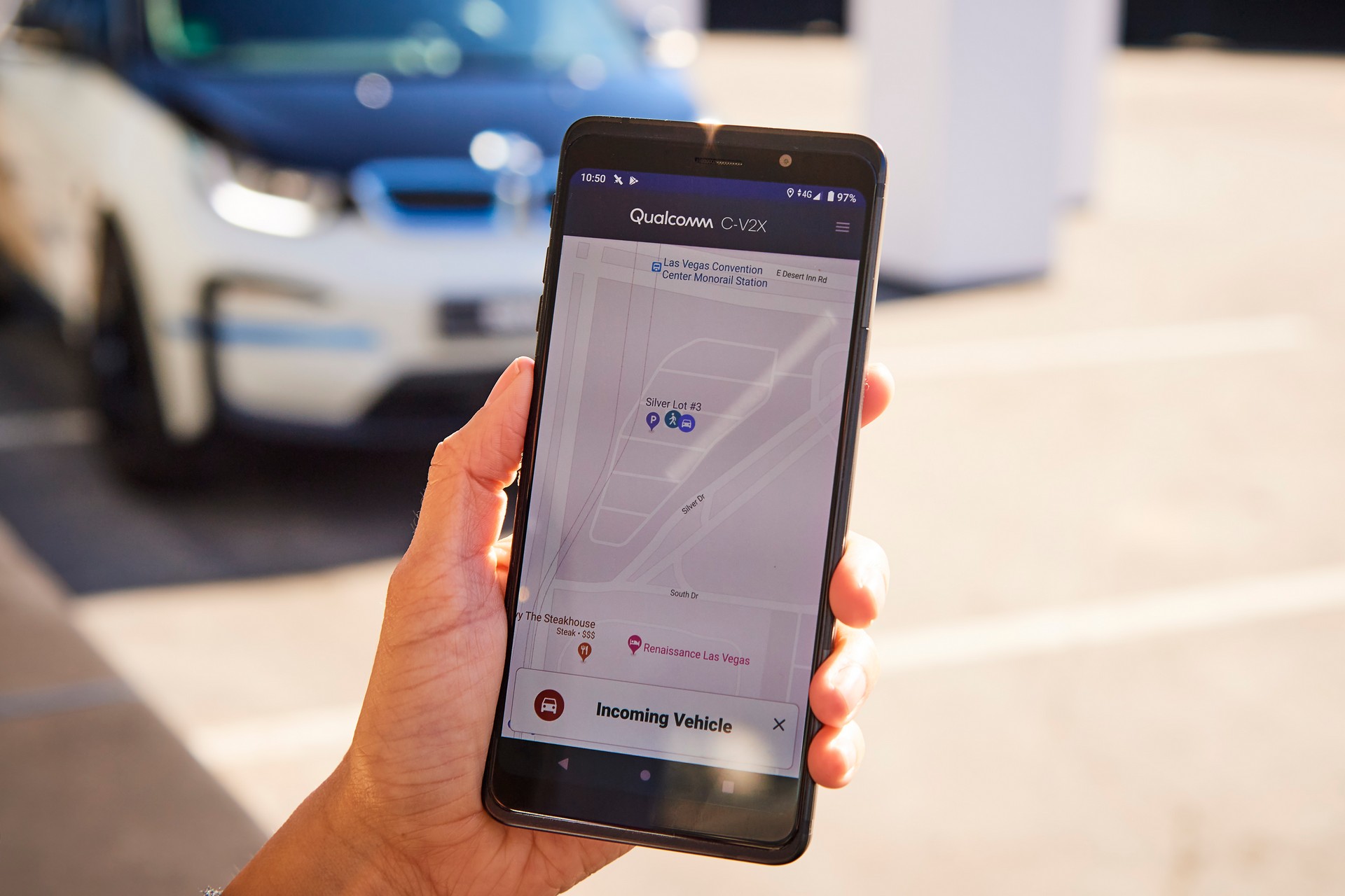 BMW Unveils i Interaction EASE Concept, Hints At X7-Based Mercedes-Maybach GLS Rival