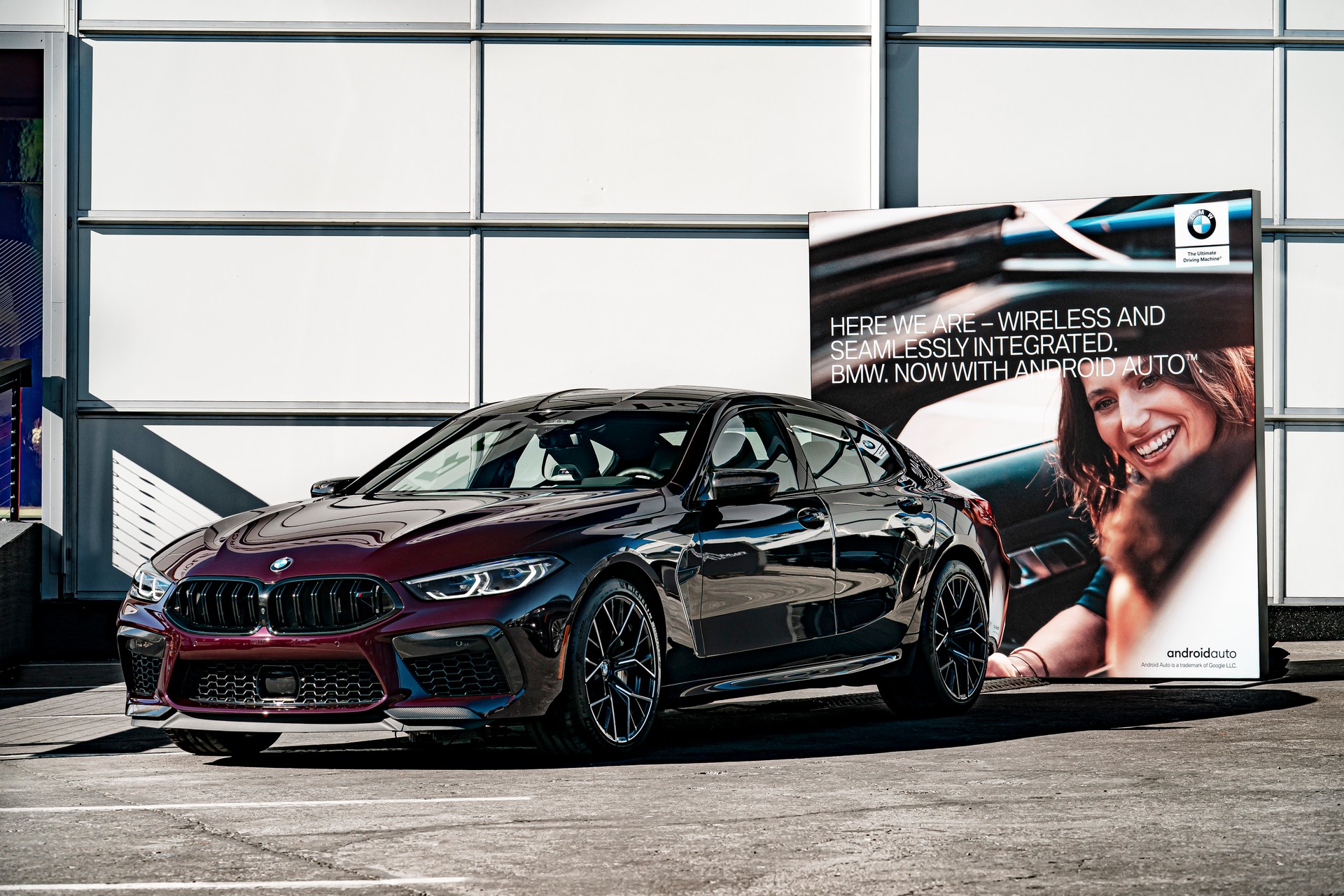 BMW Unveils i Interaction EASE Concept, Hints At X7-Based Mercedes-Maybach GLS Rival