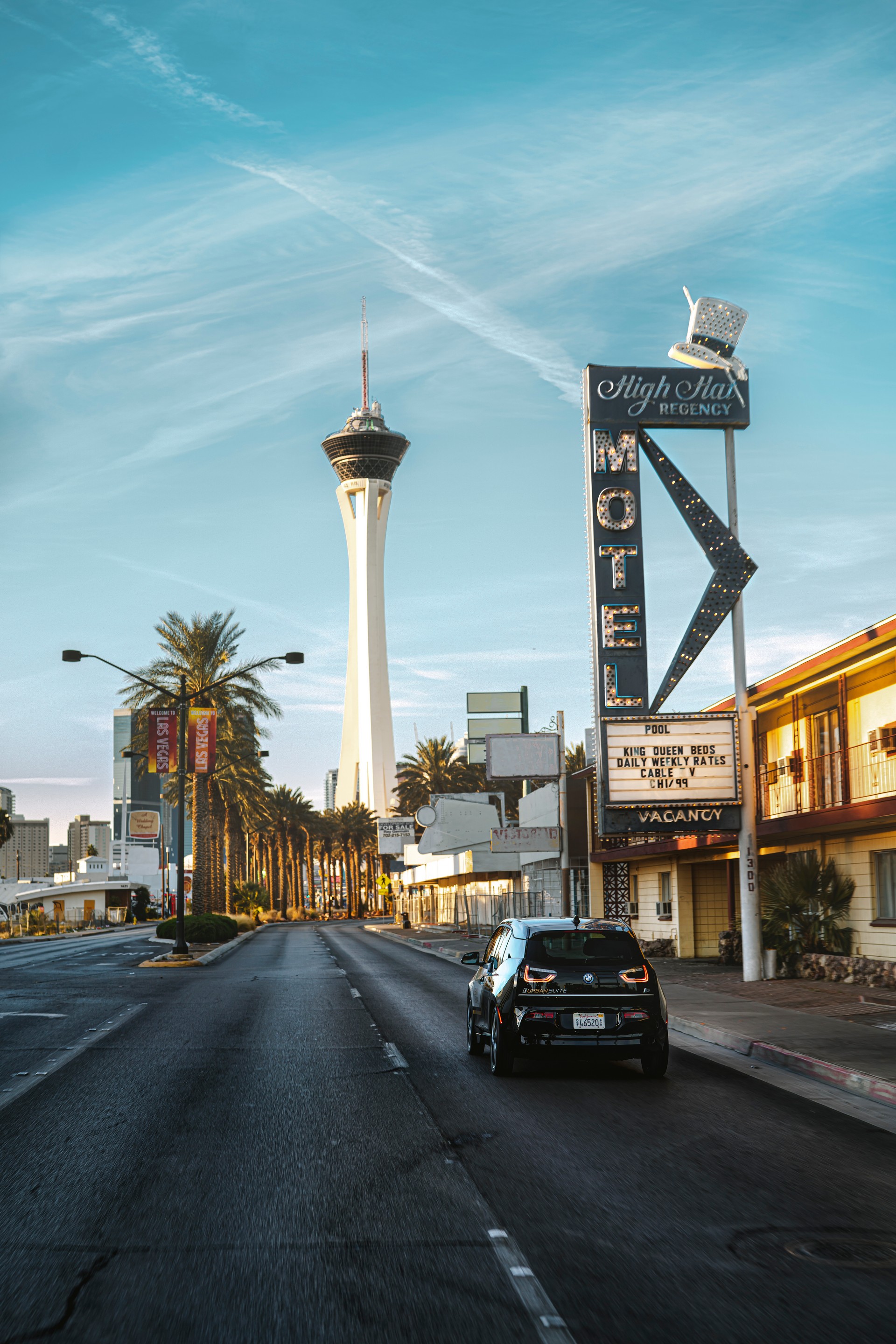 BMW Unveils i Interaction EASE Concept, Hints At X7-Based Mercedes-Maybach GLS Rival