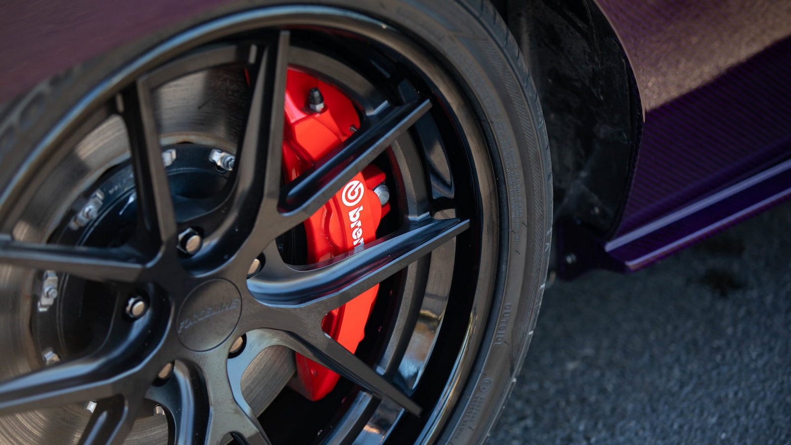 2019 Dodge Challenger Hellcat Wears Carbon 1969 Charger Body Like A Glove