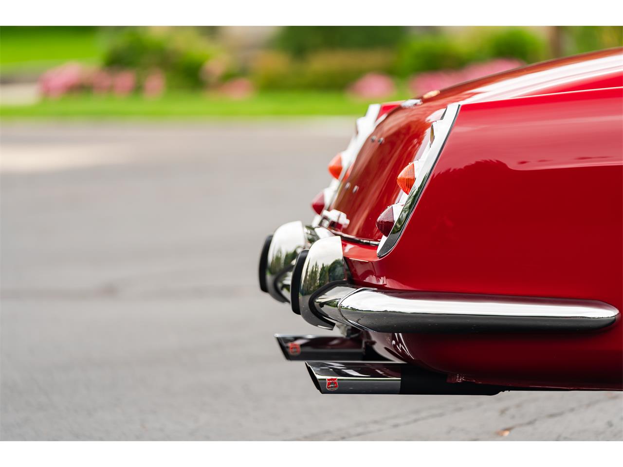 Ferrari 250 GTE 2+2 Series II Is A Good Investment For The Millionaires Out There