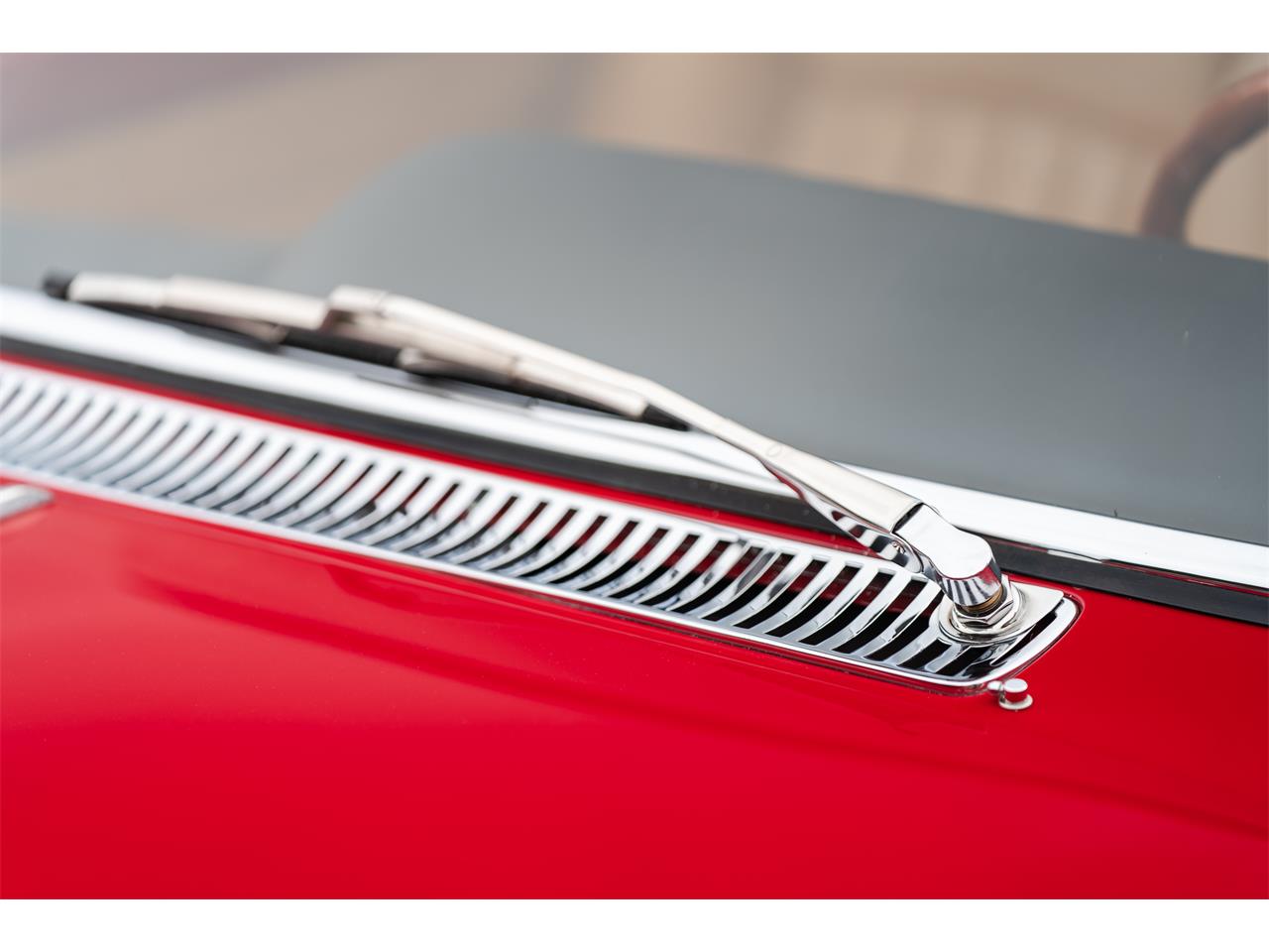 Ferrari 250 GTE 2+2 Series II Is A Good Investment For The Millionaires Out There