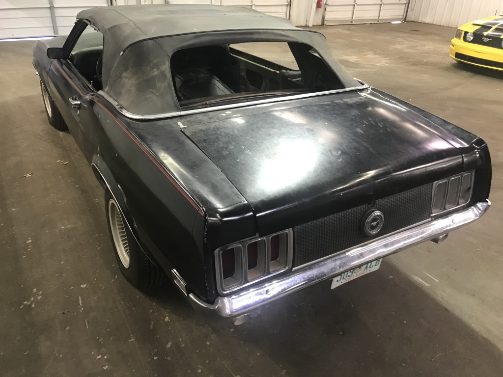 Oklahoma Auctioning Possibly Fake Classic Ford Mustangs Seized From Counterfeiter