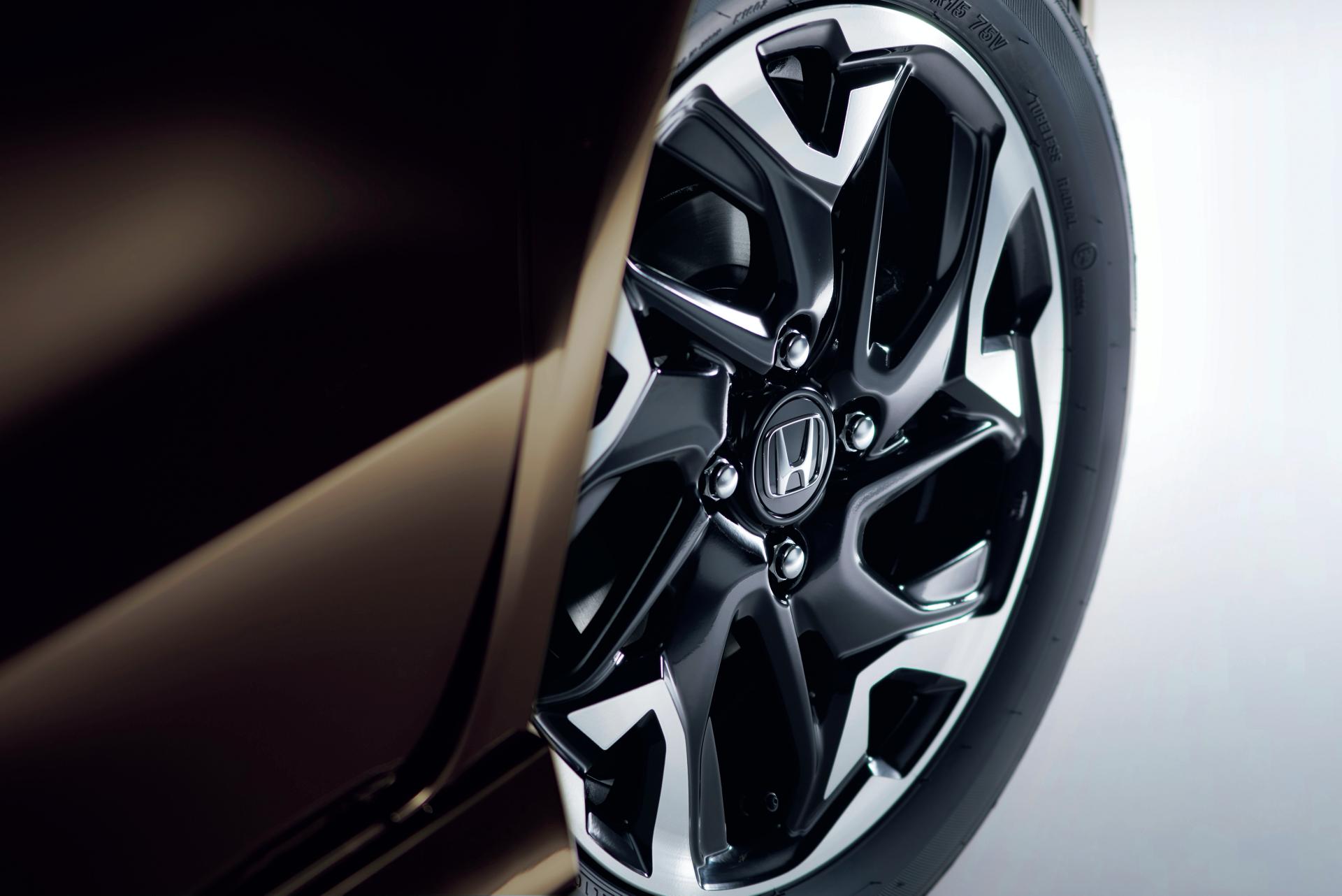 Japan’s Best-Selling Car Of 2019 Is A Boxy Honda We Don’t Get Here