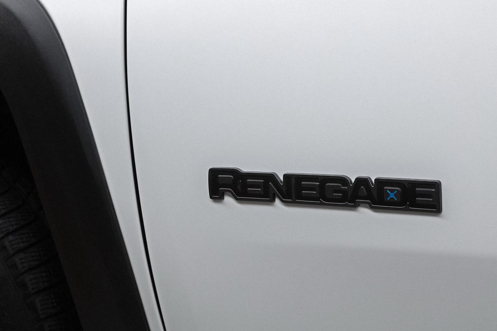 Jeep Launches Plug-In Hybrid Renegade, Compass 4Xe ‘First Edition’ In ...