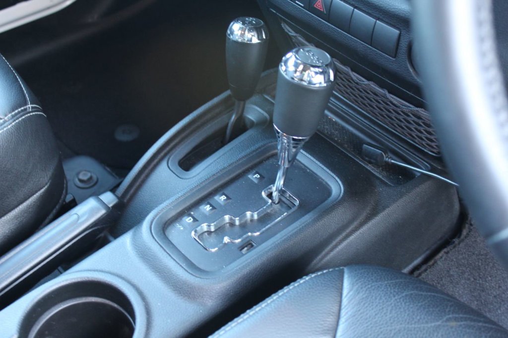 This Six-Wheeled Jeep Wrangler Is All About Show, But It’ll Still Cost You $150,000