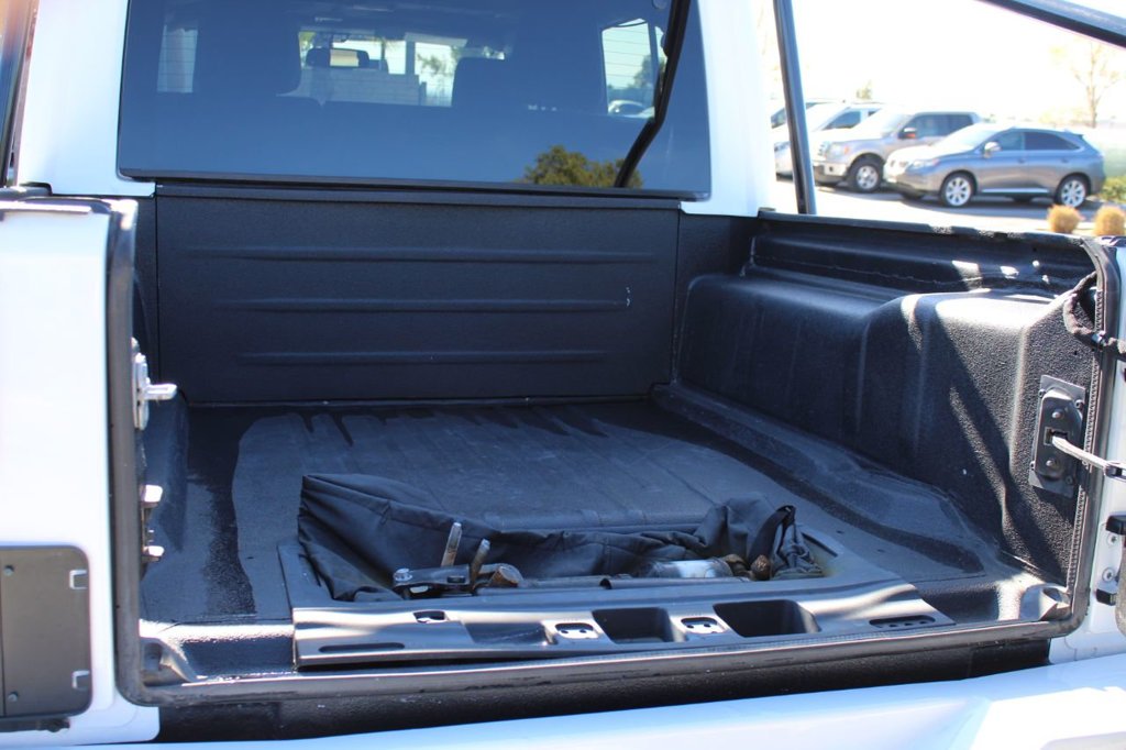 This Six-Wheeled Jeep Wrangler Is All About Show, But It’ll Still Cost You $150,000