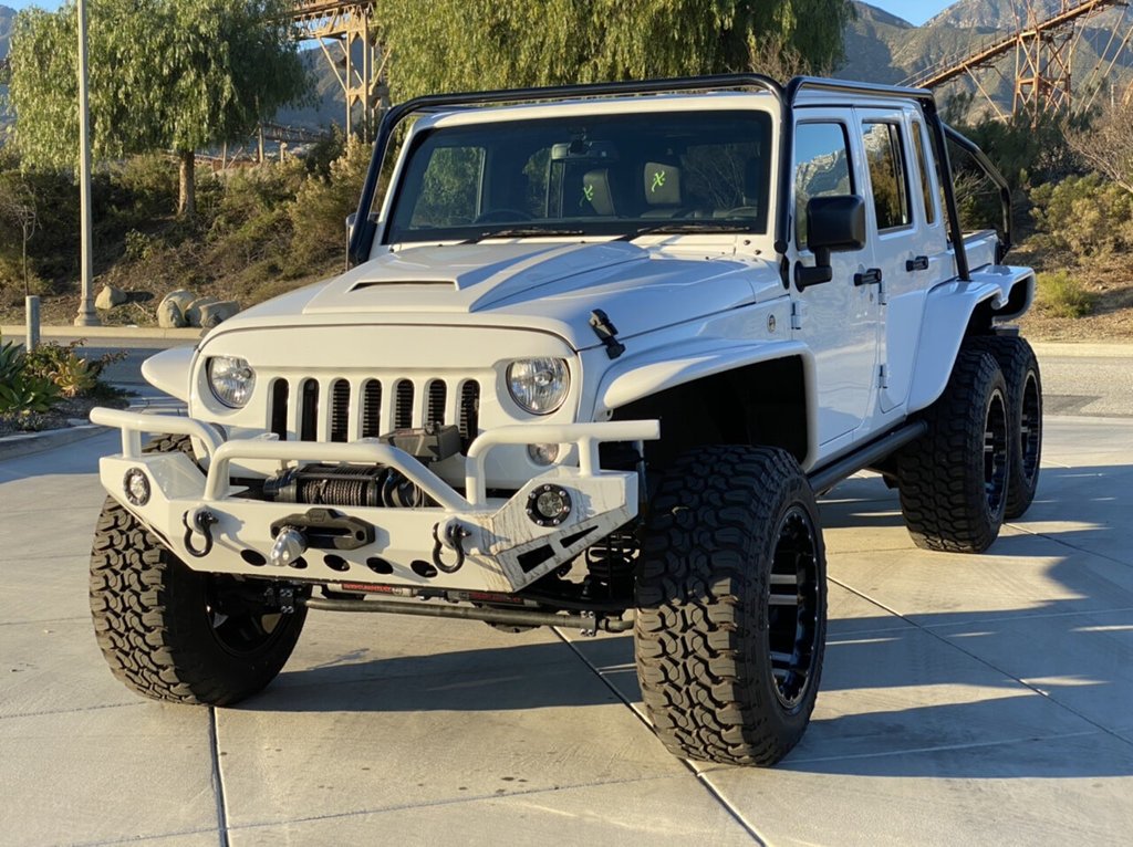 This Six-Wheeled Jeep Wrangler Is All About Show, But It’ll Still Cost You $150,000