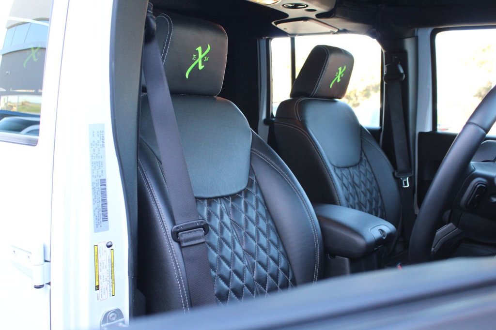 This Six-Wheeled Jeep Wrangler Is All About Show, But It’ll Still Cost You $150,000