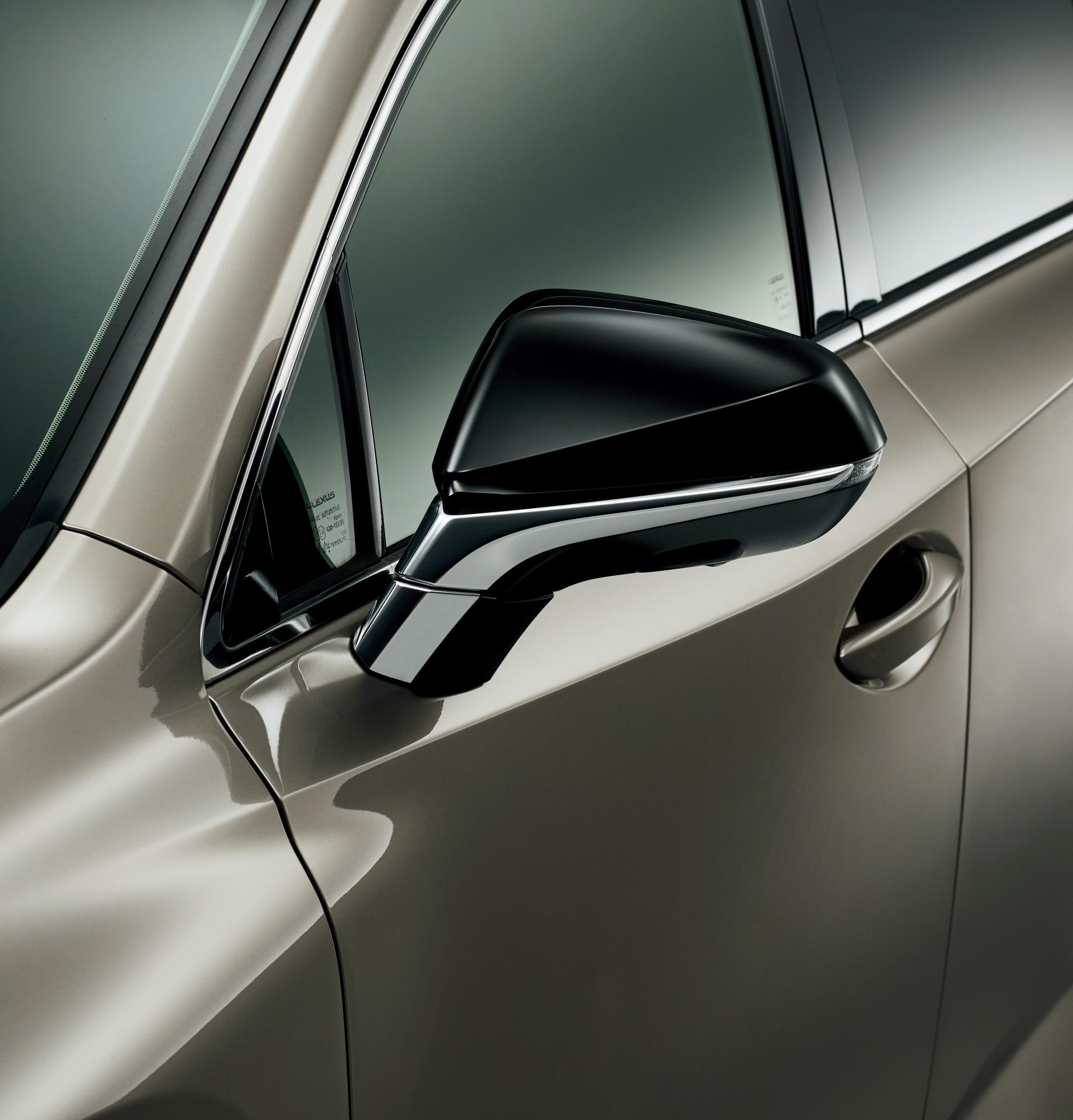 Lexus’ NX Bronze Edition And UX Blue Edition For Japan Look The Part