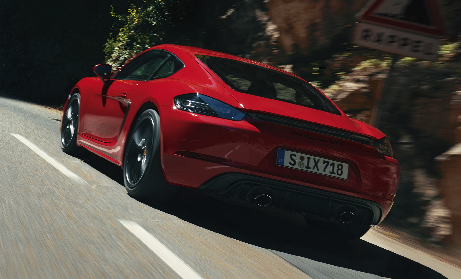 New Porsche 718 GTS 4.0 Models Get The Six-Cylinder Engine They Deserve