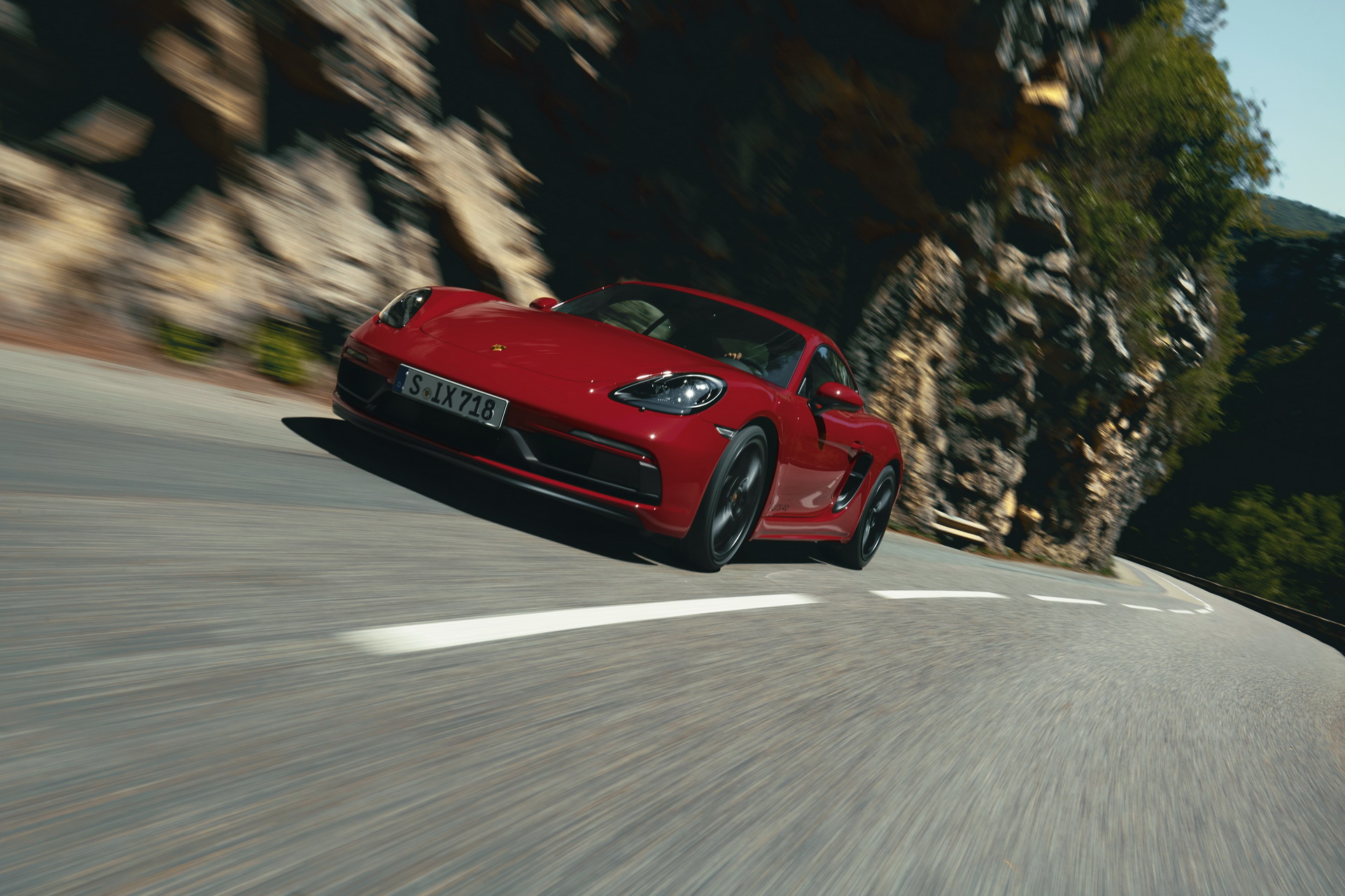 New Porsche 718 GTS 4.0 Models Get The Six-Cylinder Engine They Deserve