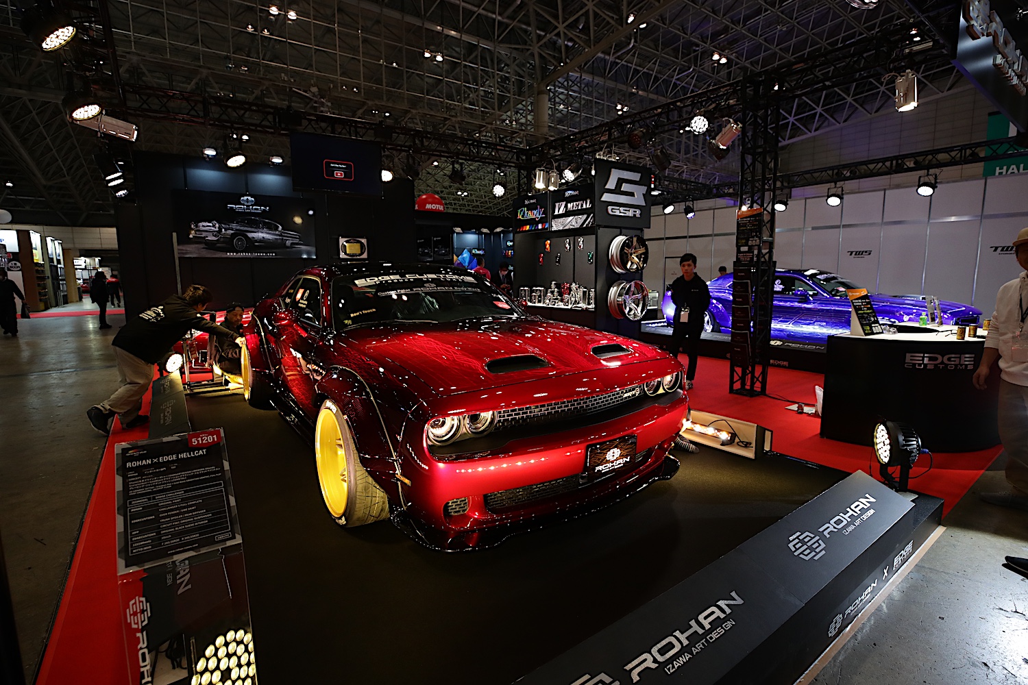 Rohan’s Widebody Dodge Challenger Shows The Japanese What U.S. Cars Are All About