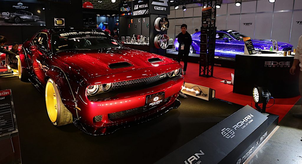 Rohan’s Widebody Dodge Challenger Shows The Japanese What U.S. Cars Are All About