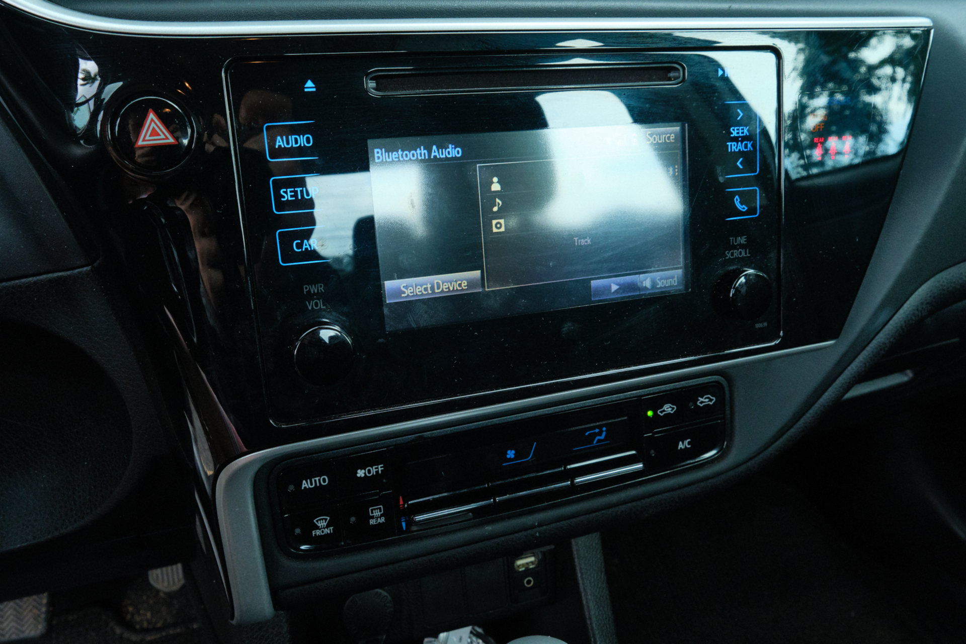 What We Learned Driving The Older 2019 Toyota Corolla Sedan For A Week In Hawaii