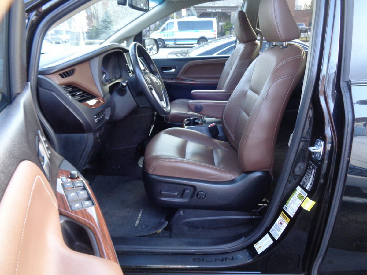 Modified Toyota Sienna Minivan Is Now A Mobile Office For Workaholics