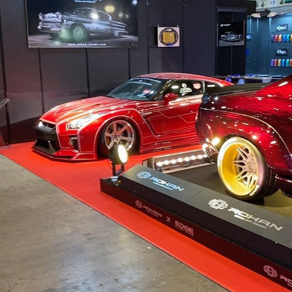 Rohan’s Widebody Dodge Challenger Shows The Japanese What U.S. Cars Are All About