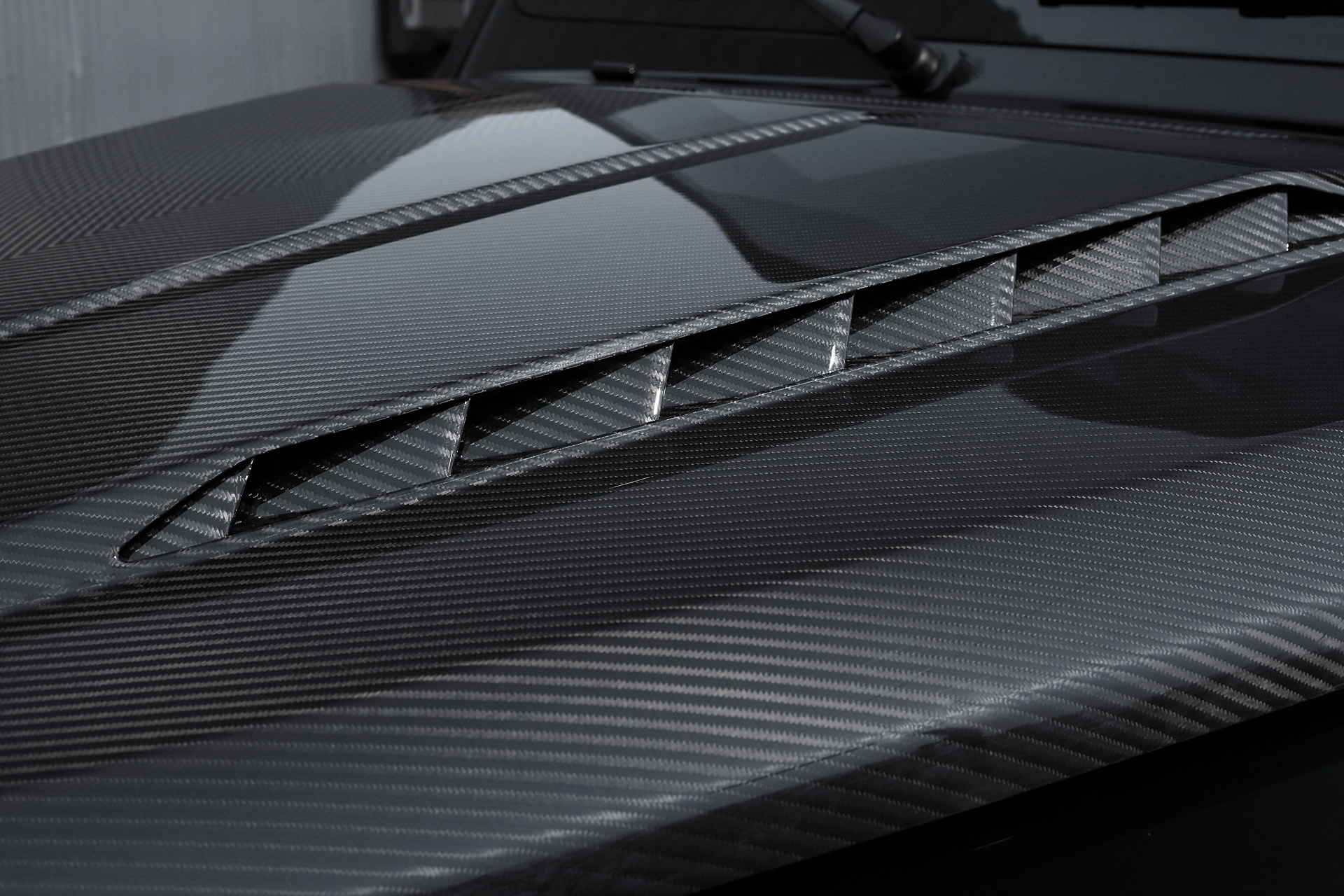 TopCar Makes A ‘Light’ Inferno Dressing Package For Mercedes-AMG G63