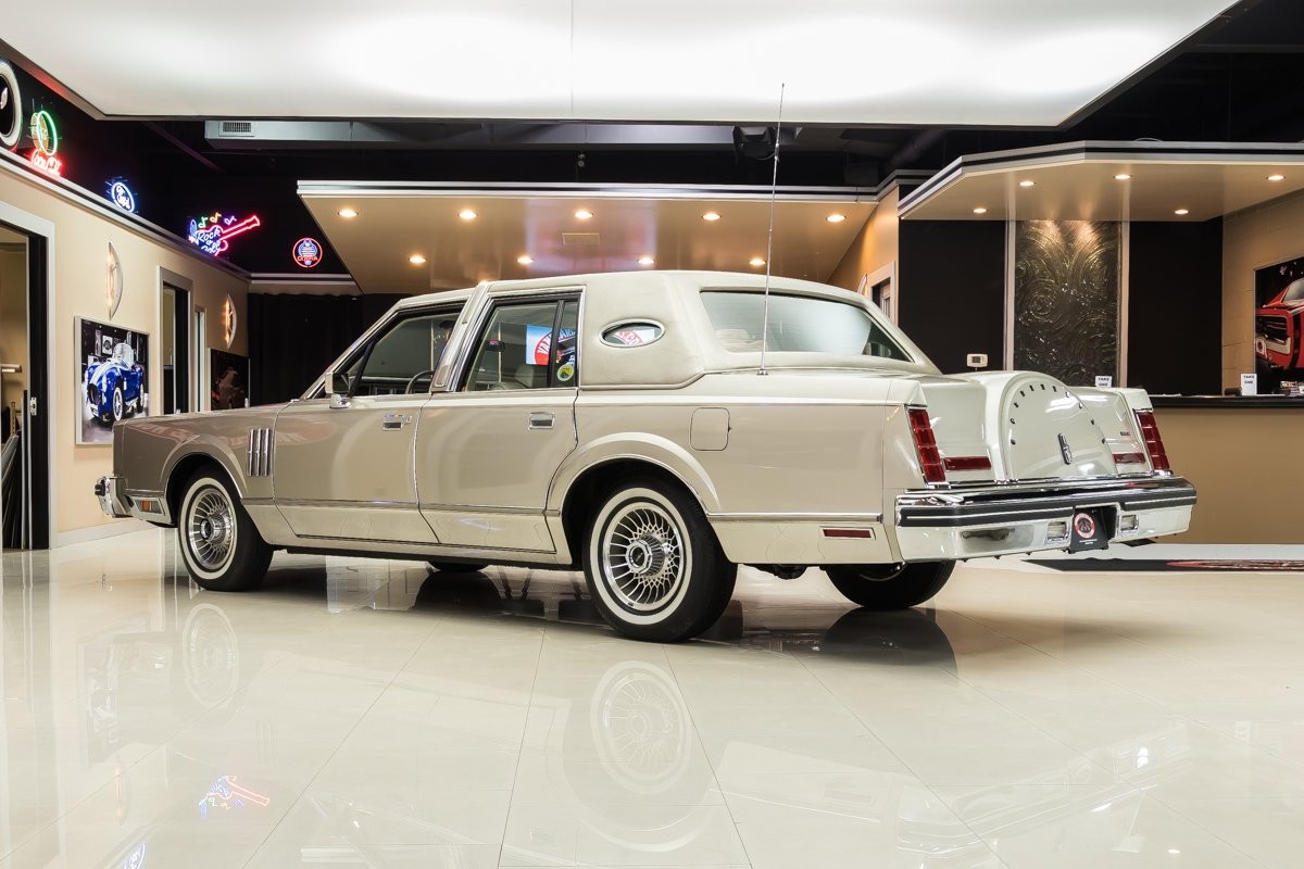 This Lincoln Continental Was Bought Brand New In 1980 And Mostly Stored For 40 Years After Just 1,500 Miles!