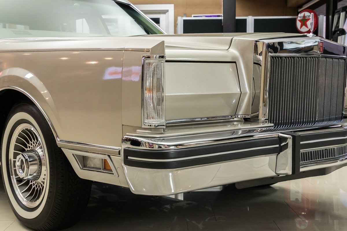 This Lincoln Continental Was Bought Brand New In 1980 And Mostly Stored For 40 Years After Just 1,500 Miles!