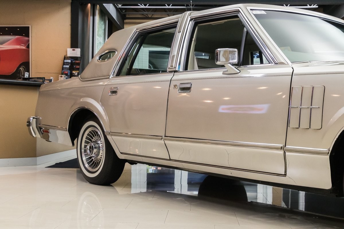 This Lincoln Continental Was Bought Brand New In 1980 And Mostly Stored For 40 Years After Just 1,500 Miles!