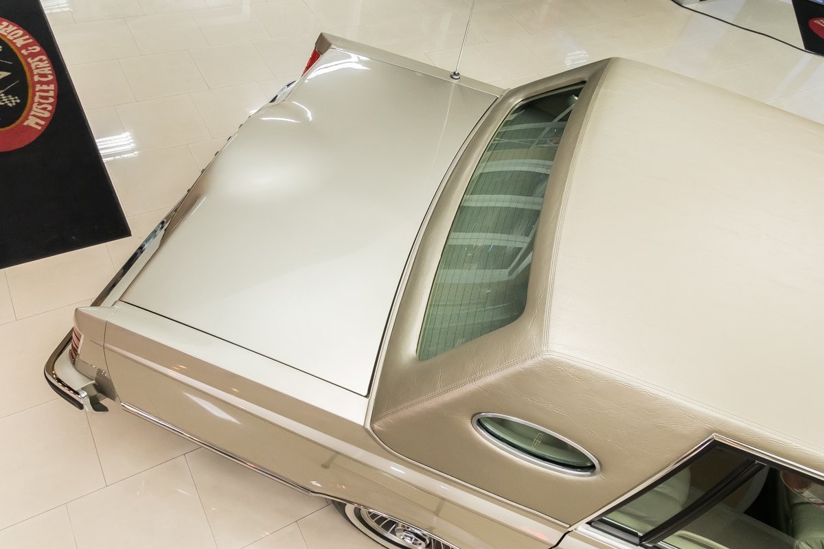 This Lincoln Continental Was Bought Brand New In 1980 And Mostly Stored For 40 Years After Just 1,500 Miles!