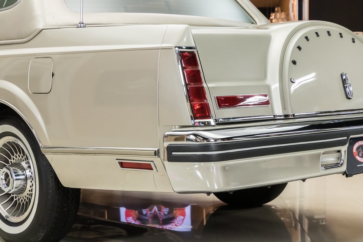 This Lincoln Continental Was Bought Brand New In 1980 And Mostly Stored For 40 Years After Just 1,500 Miles!