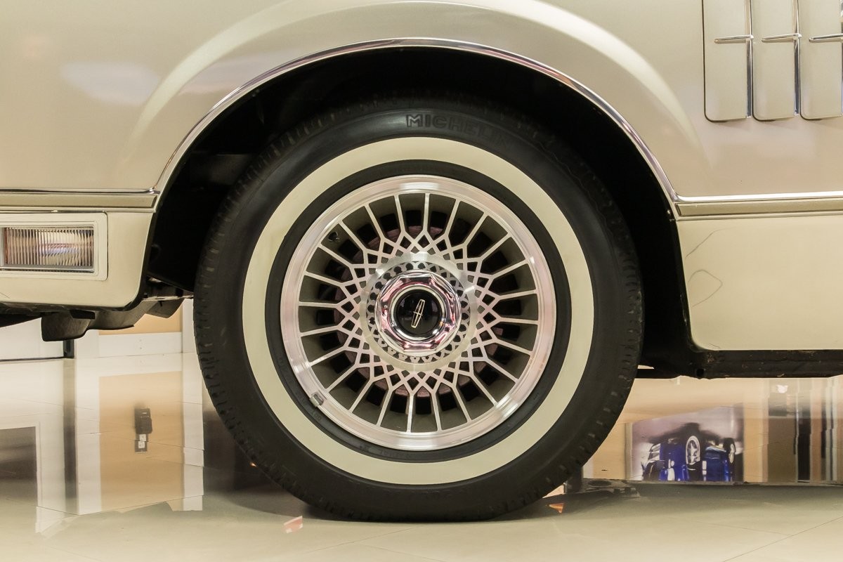 This Lincoln Continental Was Bought Brand New In 1980 And Mostly Stored For 40 Years After Just 1,500 Miles!