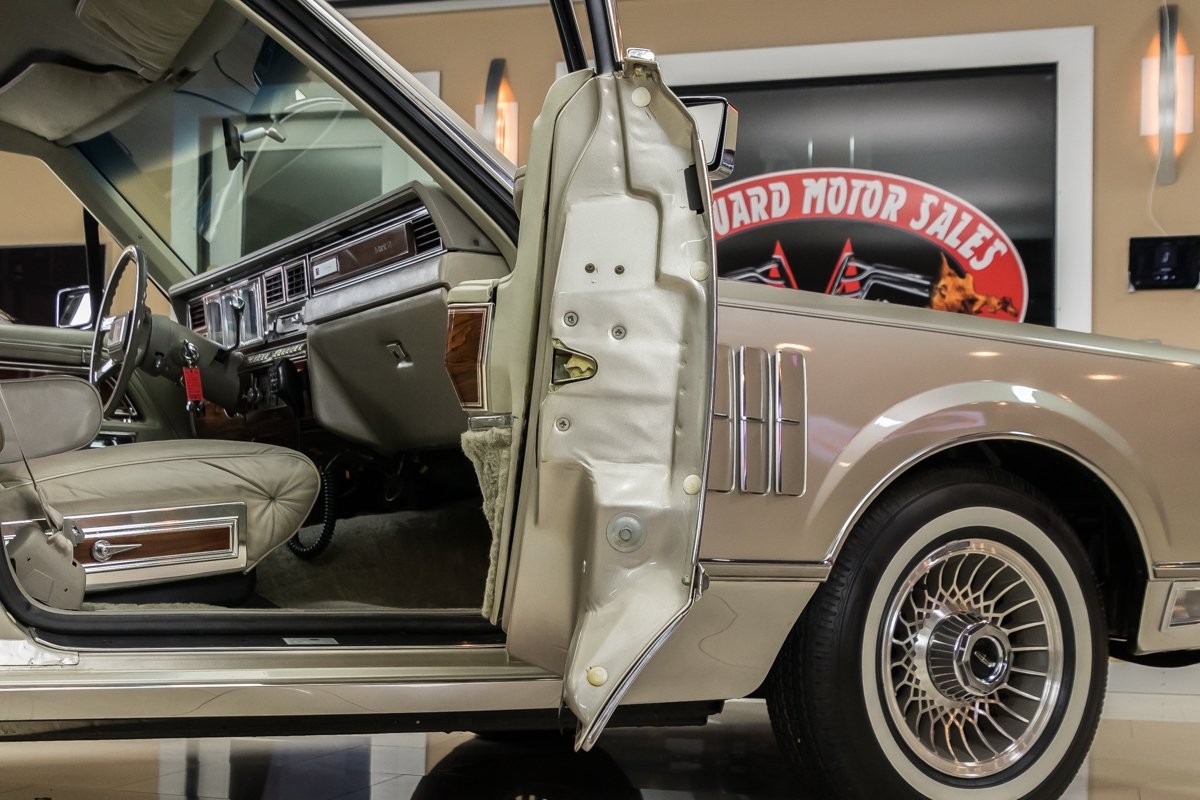 This Lincoln Continental Was Bought Brand New In 1980 And Mostly Stored For 40 Years After Just 1,500 Miles!