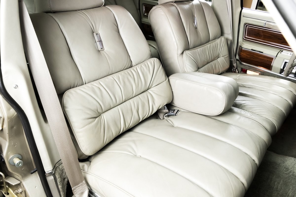 This Lincoln Continental Was Bought Brand New In 1980 And Mostly Stored For 40 Years After Just 1,500 Miles!