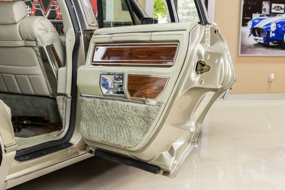 This Lincoln Continental Was Bought Brand New In 1980 And Mostly Stored For 40 Years After Just 1,500 Miles!