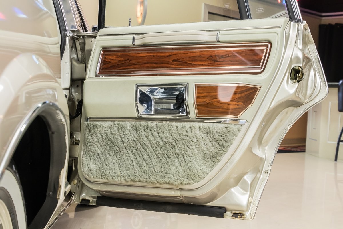 This Lincoln Continental Was Bought Brand New In 1980 And Mostly Stored For 40 Years After Just 1,500 Miles!