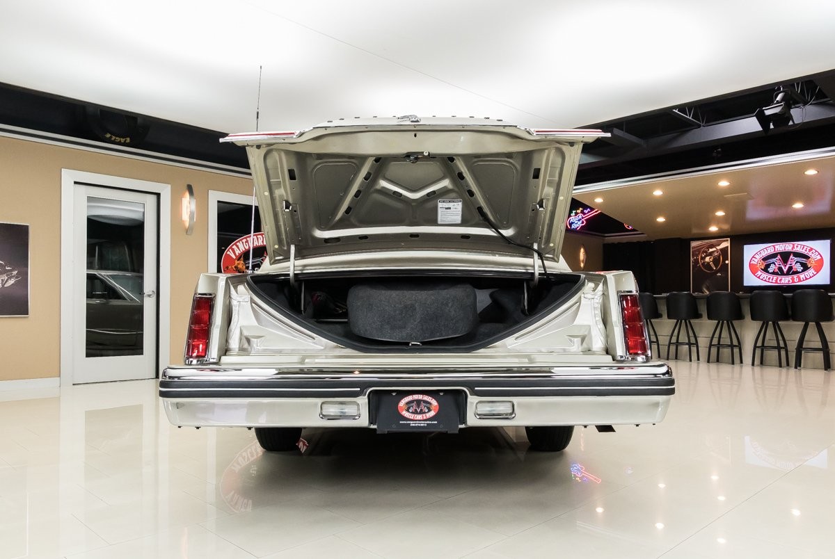 This Lincoln Continental Was Bought Brand New In 1980 And Mostly Stored For 40 Years After Just 1,500 Miles!
