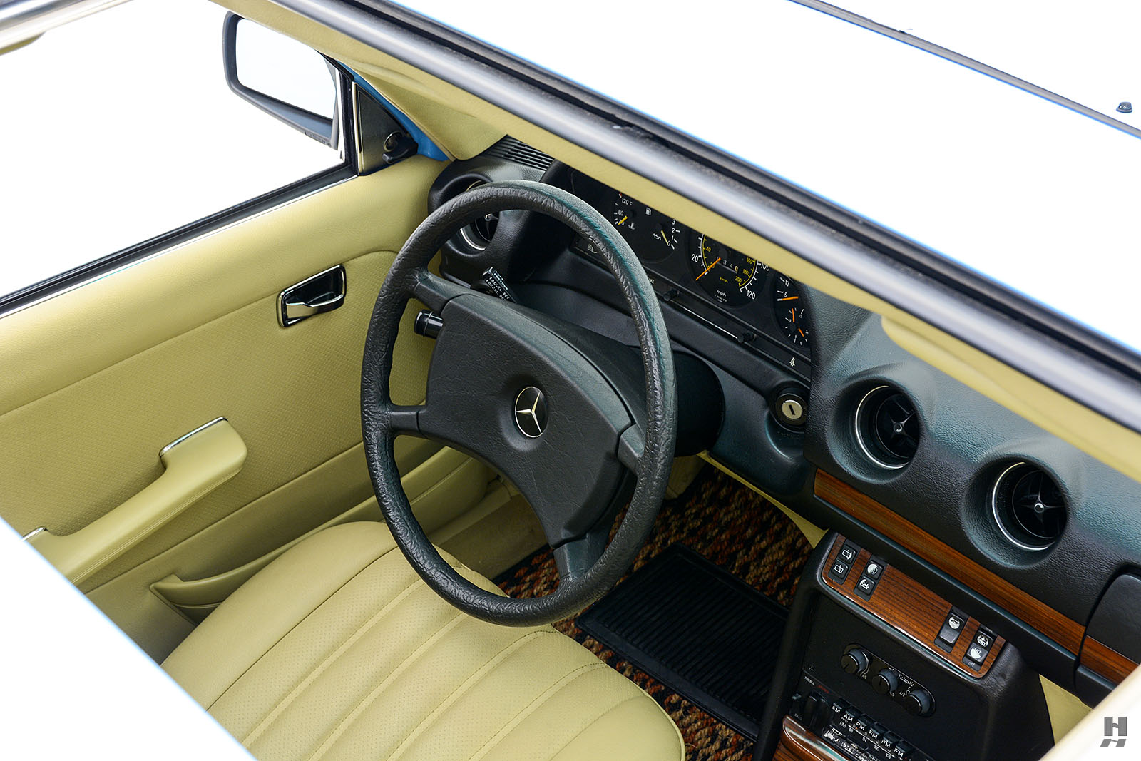 Ready To Soot Yourself? Check This 1983 Mercedes-Benz 300 TD Wagon