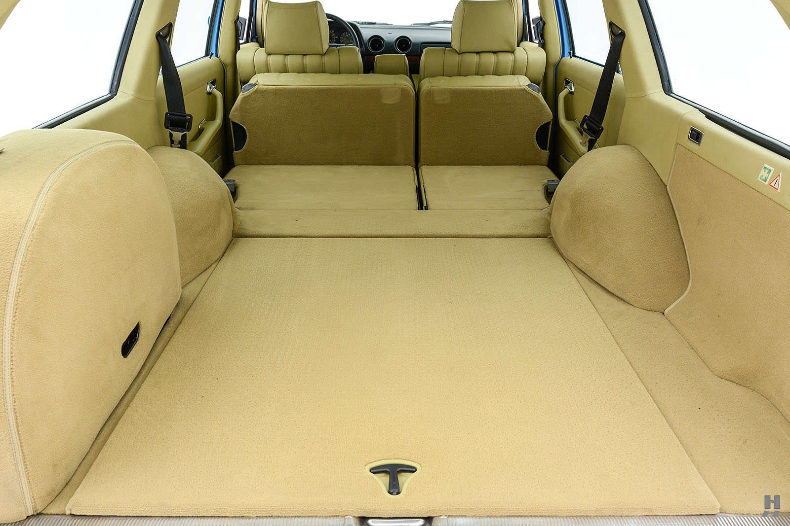 Ready To Soot Yourself? Check This 1983 Mercedes-Benz 300 TD Wagon