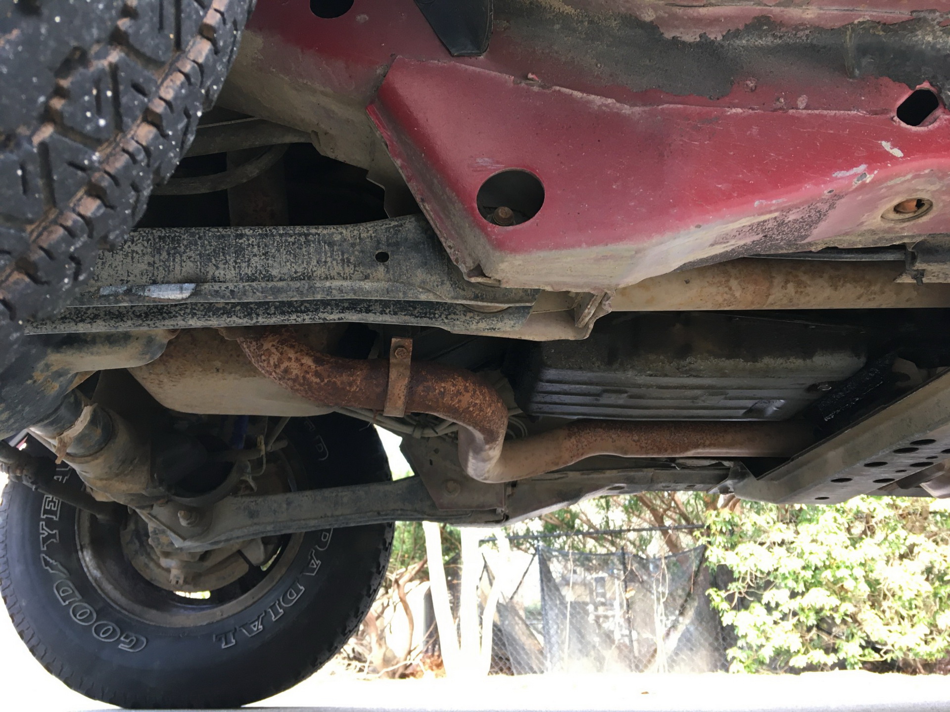 1989 Jeep Comanche Invites You To Be A Pioneer, Not A Gladiator