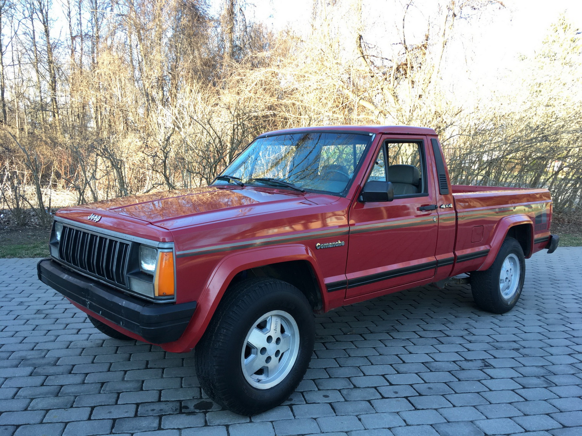 1989 Jeep Comanche Invites You To Be A Pioneer, Not A Gladiator
