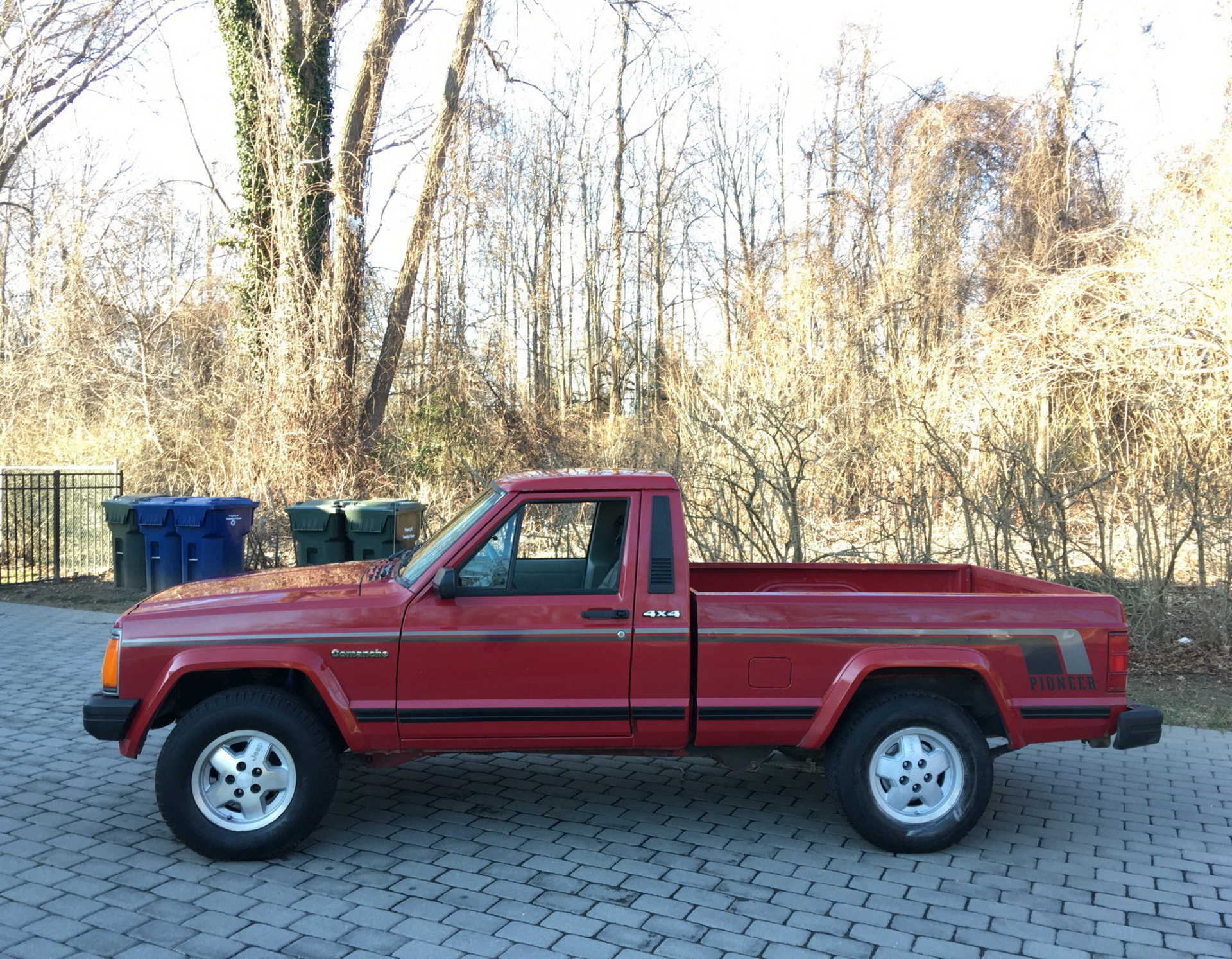 1989 Jeep Comanche Invites You To Be A Pioneer, Not A Gladiator