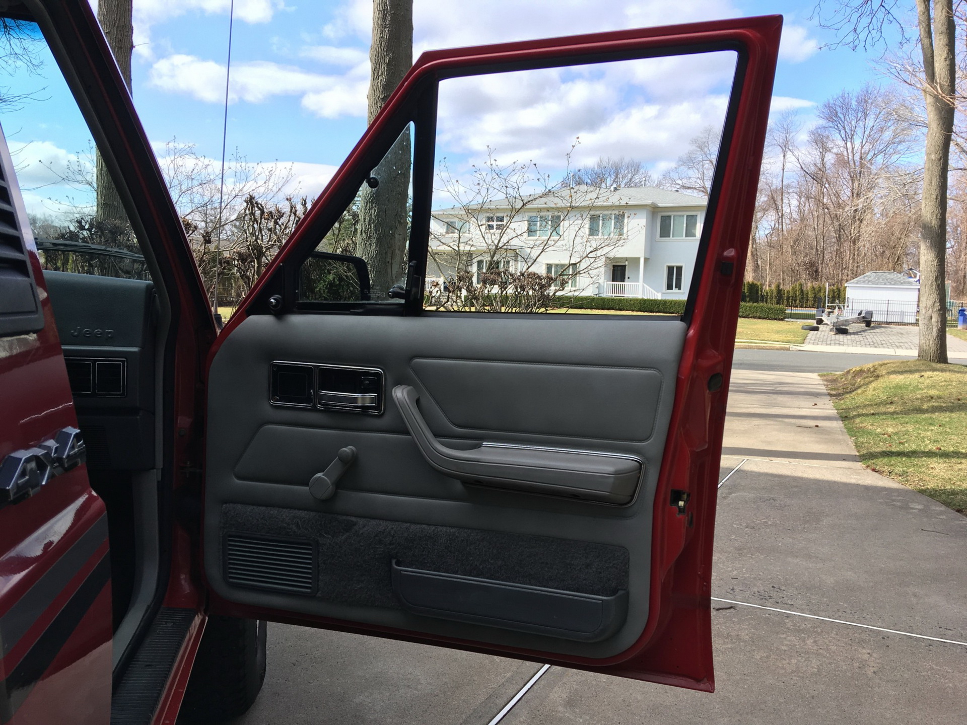 1989 Jeep Comanche Invites You To Be A Pioneer, Not A Gladiator