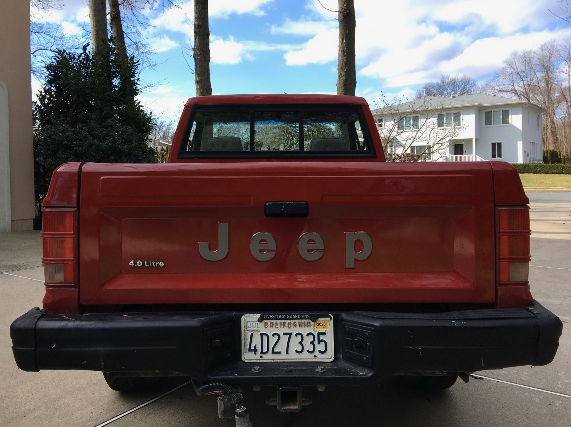 1989 Jeep Comanche Invites You To Be A Pioneer, Not A Gladiator